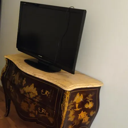 Excelmans Apartment *